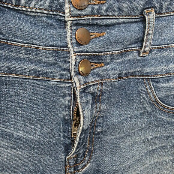 Refuge High-Rise Button Fly Jean Shorts – Size 4, Blue Denim - Picture 2 of 11